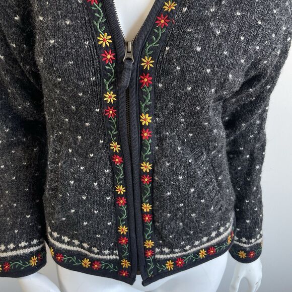 Laundromat Wool Cardigan Sweater Warm Fleece Lining Womens S Hand Made in Nepal - Picture 3 of 16